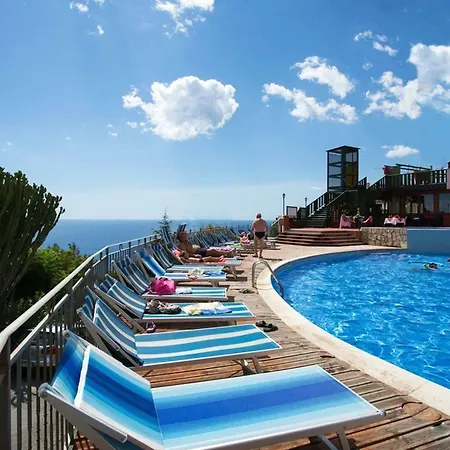Awa Letojanni Aparthotel *